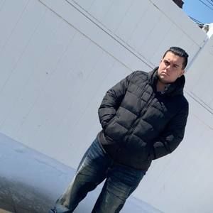 Meet your Posher, Angelo